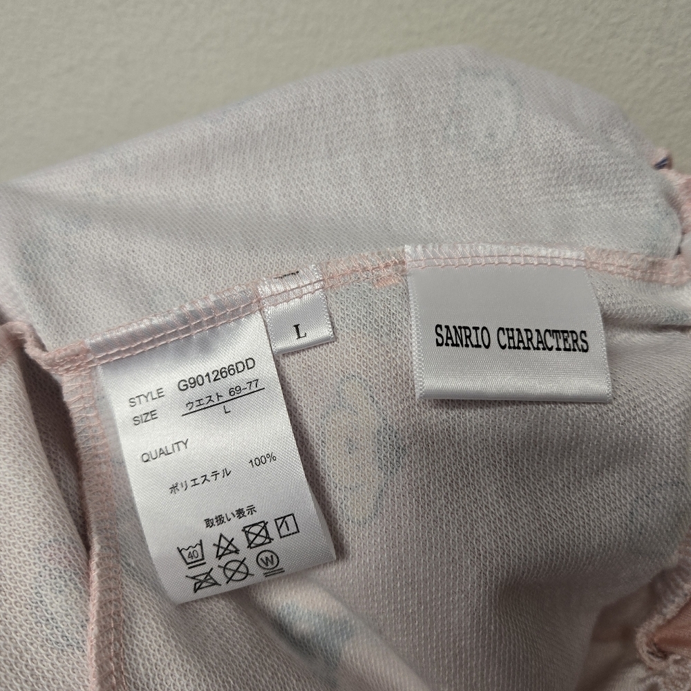 Sanrio Character Ruffle Trim Shorts Pink L - Picture 4 of 7